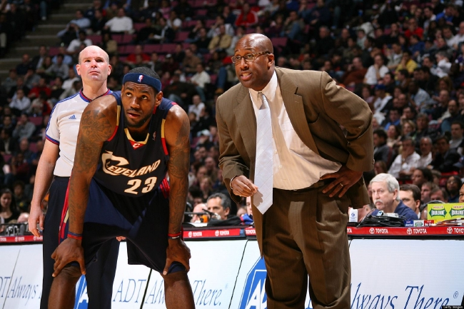 5场4球1助攻，拜仁官方：迪亚斯当选为球队11月最佳球员（5战4球1助！拜仁官宣迪亚斯当选11月队内最佳）