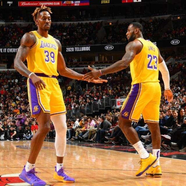 德天空：多特愿涨薪续约阿德耶米，但门德斯要求加解约条款（德媒：多特愿为阿德耶米涨薪续约，门德斯坚持加入解约条款）