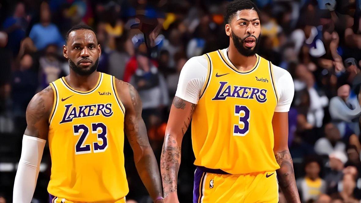 全运会排球女子成年组1／4交叉赛江苏女排完胜辽宁 挺进四强（全运会女排成年组1／4交叉赛：江苏完胜辽宁 晋级四强）